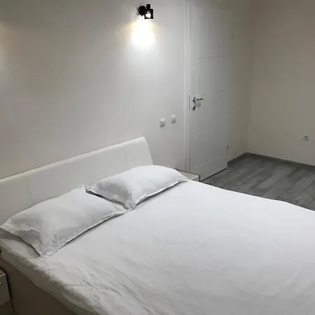 Giordano Bruno Nr 68 Apartment *